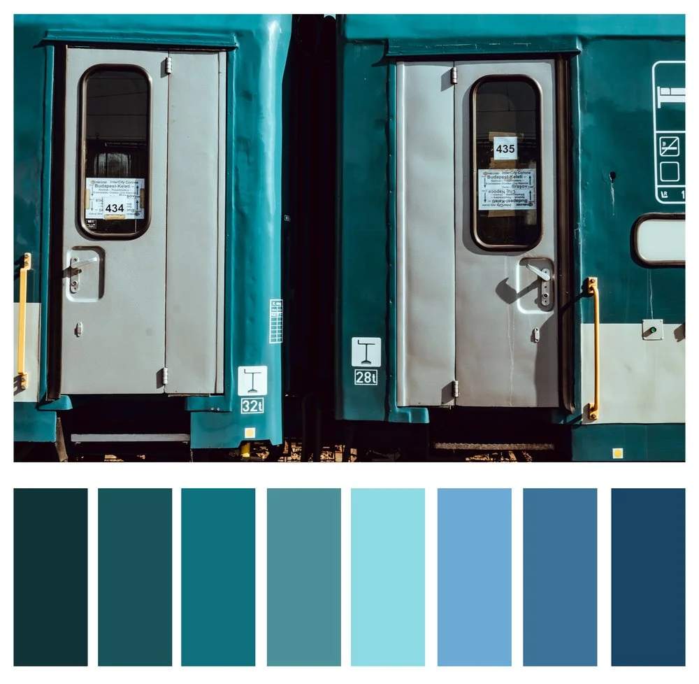 Analogous colors, train
